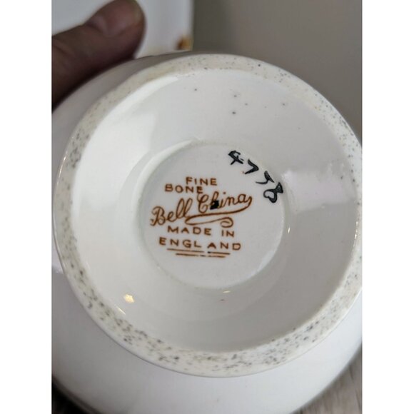 Vintage Bell China Fine Bone China Teacup and Saucer Set With Floral Pattern - Picture 3 of 7